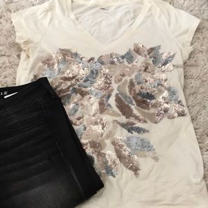 EXPRESS floral v-neck
